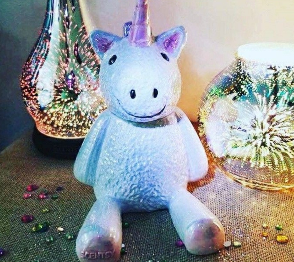 SOLD SOLD SOLD Scentsy Stella Warmer